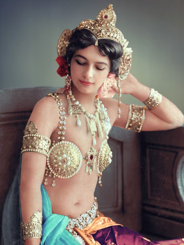 क्यों दी गई खूबसूरत महिला जासूस को मौत की सजा।